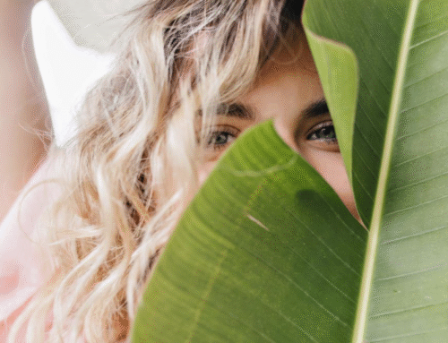 Scalp Detox with Medicinal Plants: Why Your Scalp Needs a Deep Clean Too